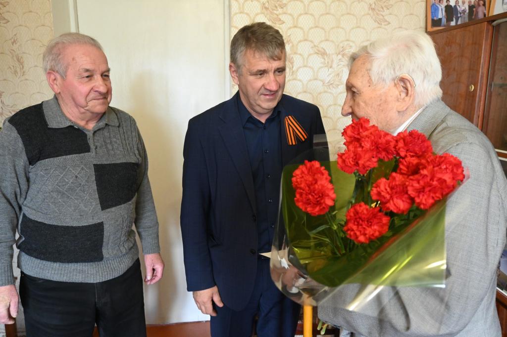 Поздравление ветерана ВОВ